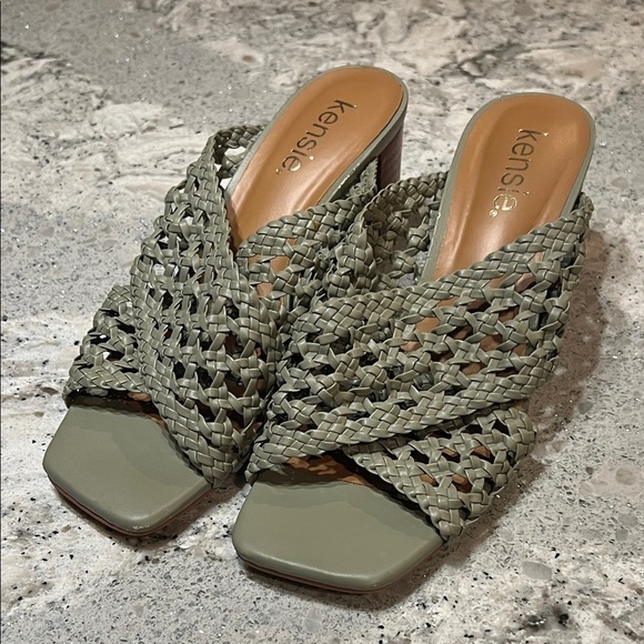 Kensie Women's Green Woven Mules - Picture 5 of 9